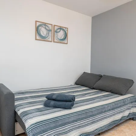 Apartamento 3 Min, Wifi, Air Conditioning, Garage! *