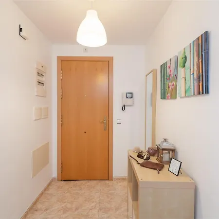 3 Min, Wifi, Air Conditioning, Garage! 公寓