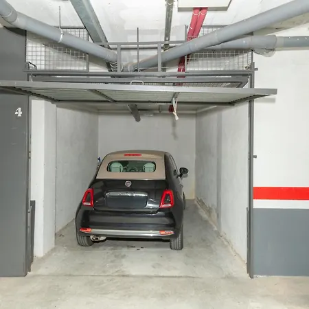 3 Min, Wifi, Air Conditioning, Garage! 公寓 *